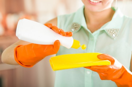 Mattress cleaning service for rentals and commercial rooms in Ilford